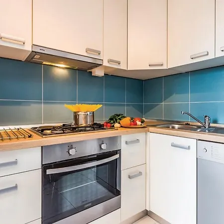 With Parking Space - 14631 Apartmán Crikvenica