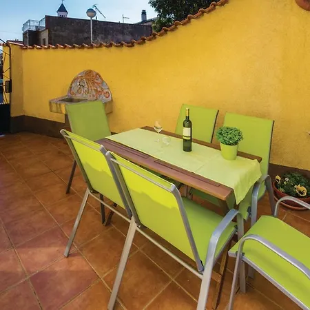 With Parking Space - 14631 Apartmán