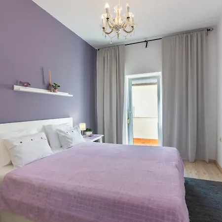 Appartement With Parking Space - 14631