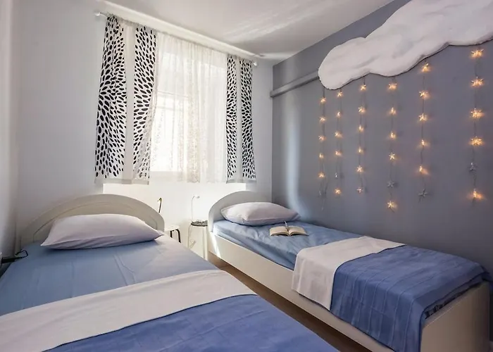 Apartman With Parking Space - 14631 *