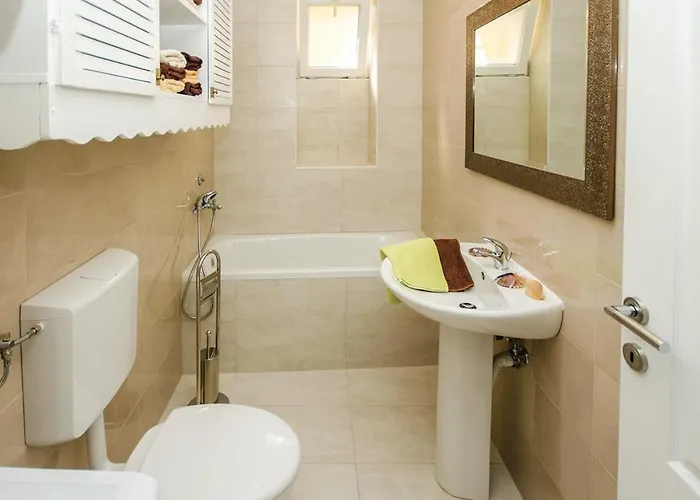 With Parking Space - 14631 Apartman *